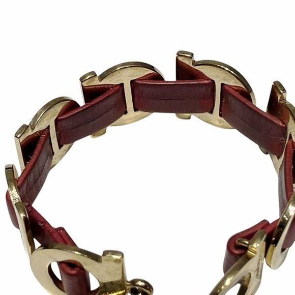 Salvatore Ferragamo Ferragamo Gancini Red Bangle Bracelet for Women - Picture 7 of 9